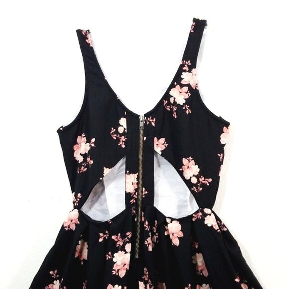 Empyre Floral cutout zipper detailing mini dress S - Picture 5 of 9